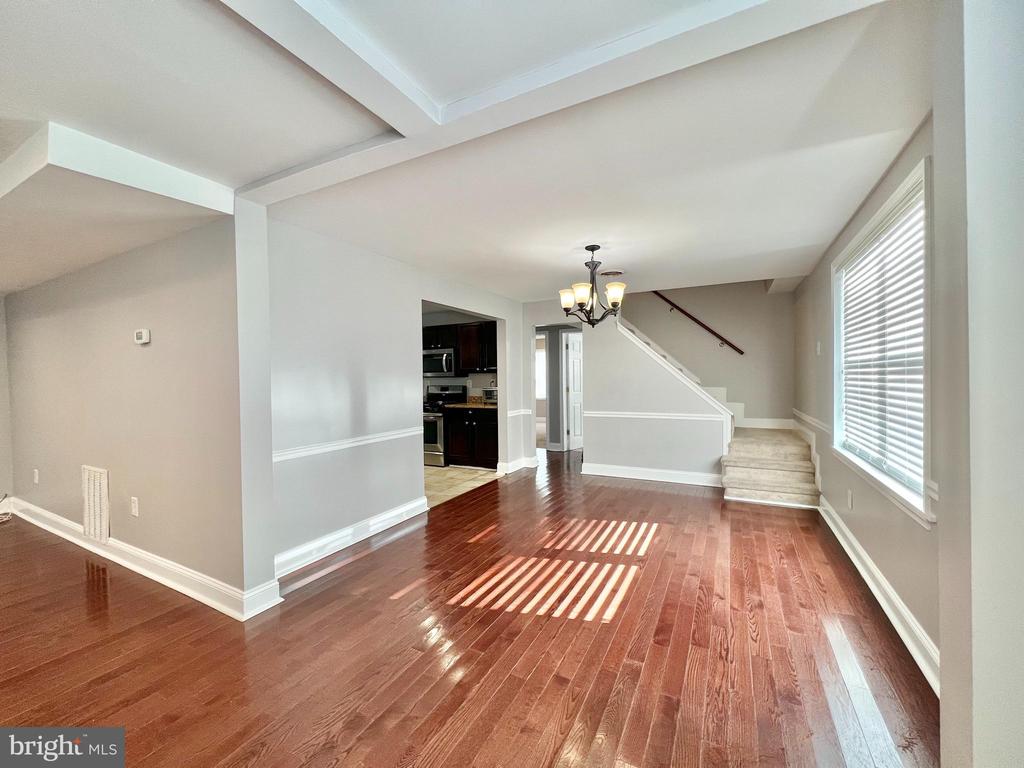 6833 STANDISH DRIVE