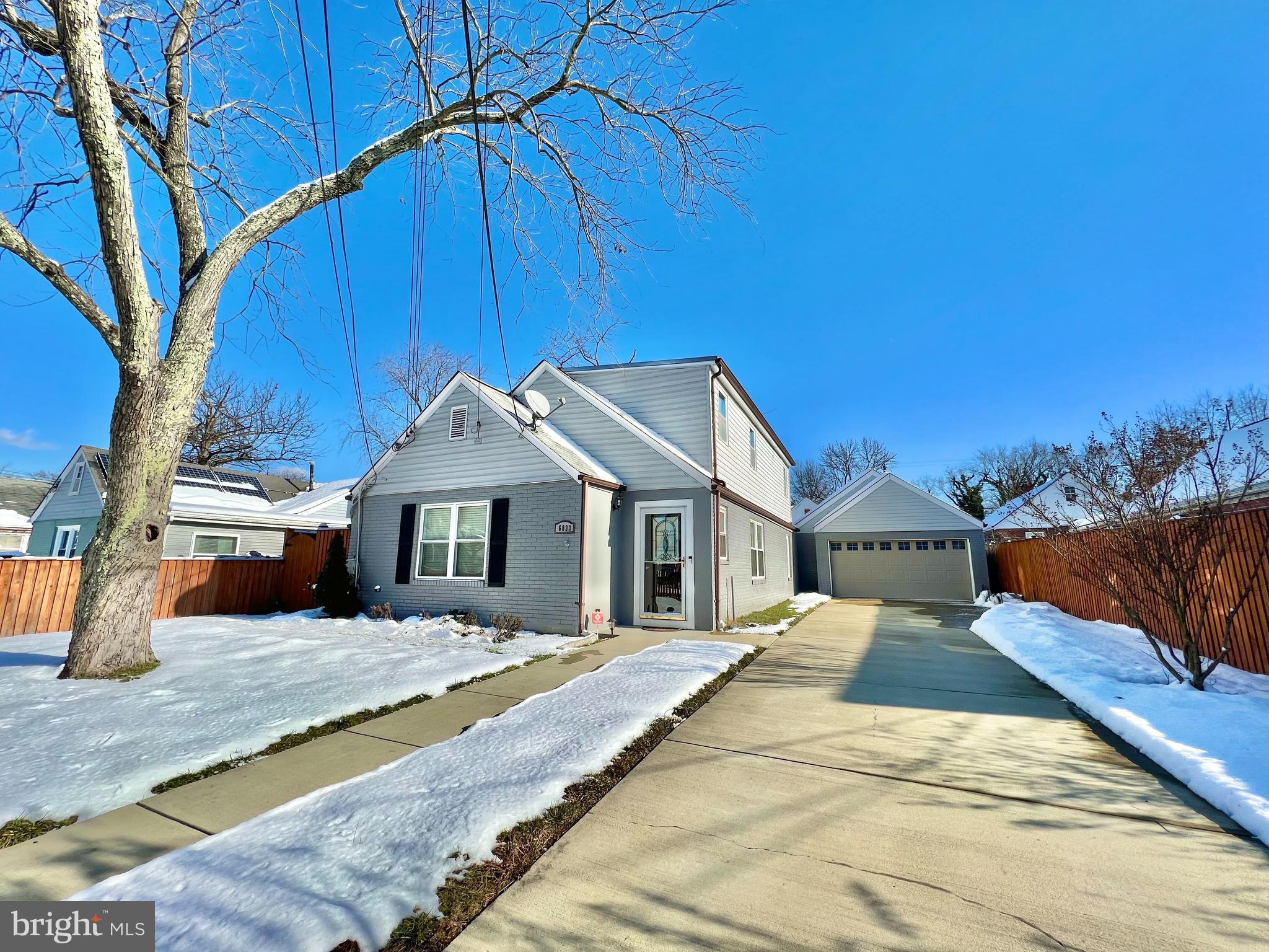 6833 STANDISH DRIVE