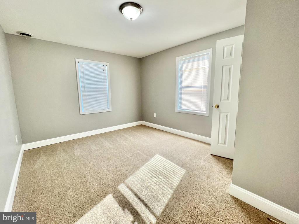 6833 STANDISH DRIVE