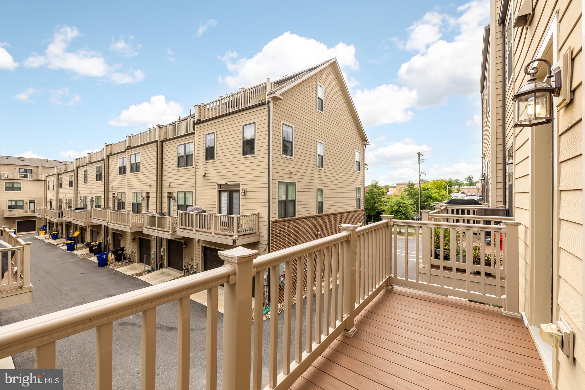 4707 VAN BUREN STREET