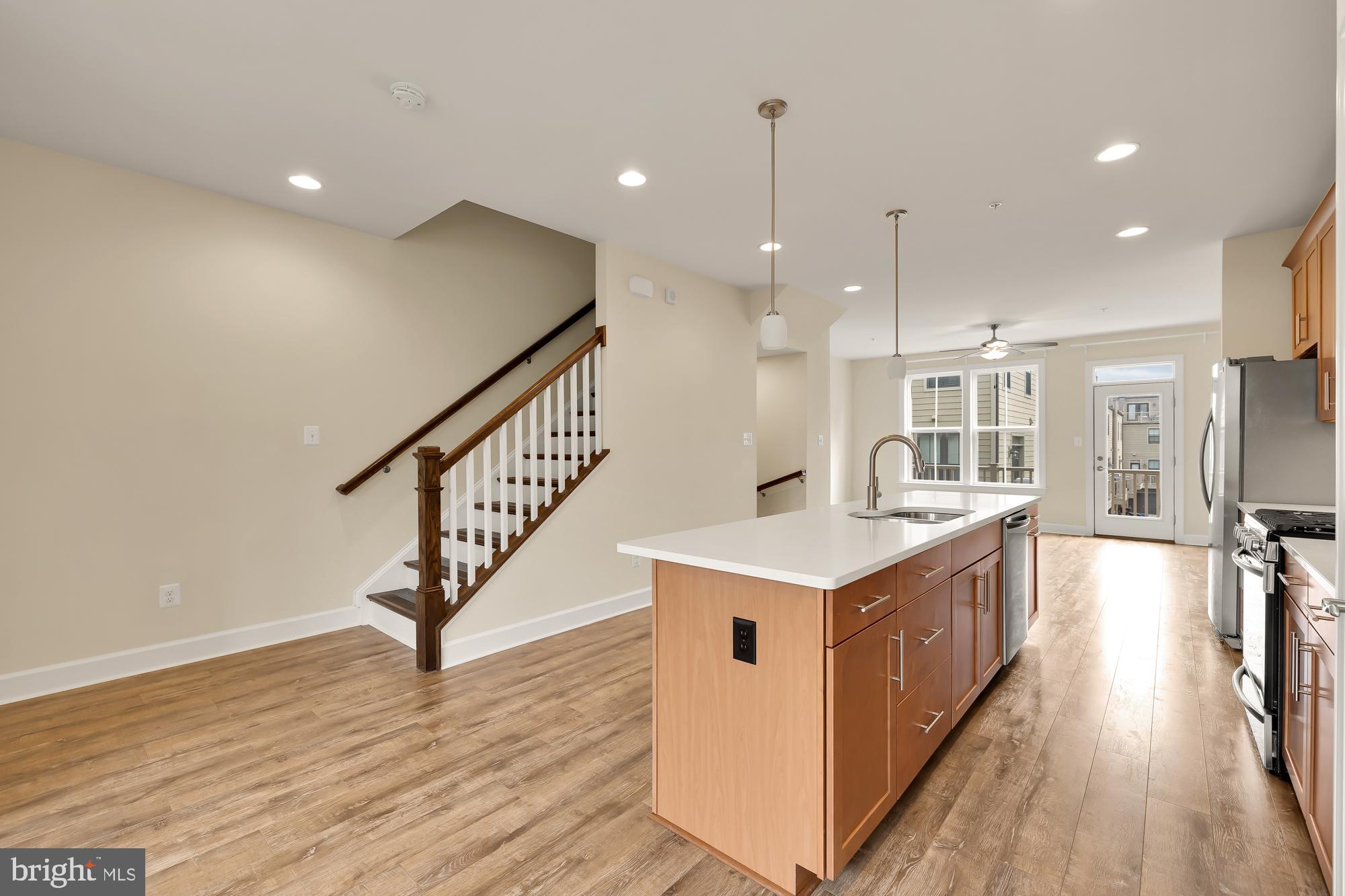 4707 VAN BUREN STREET