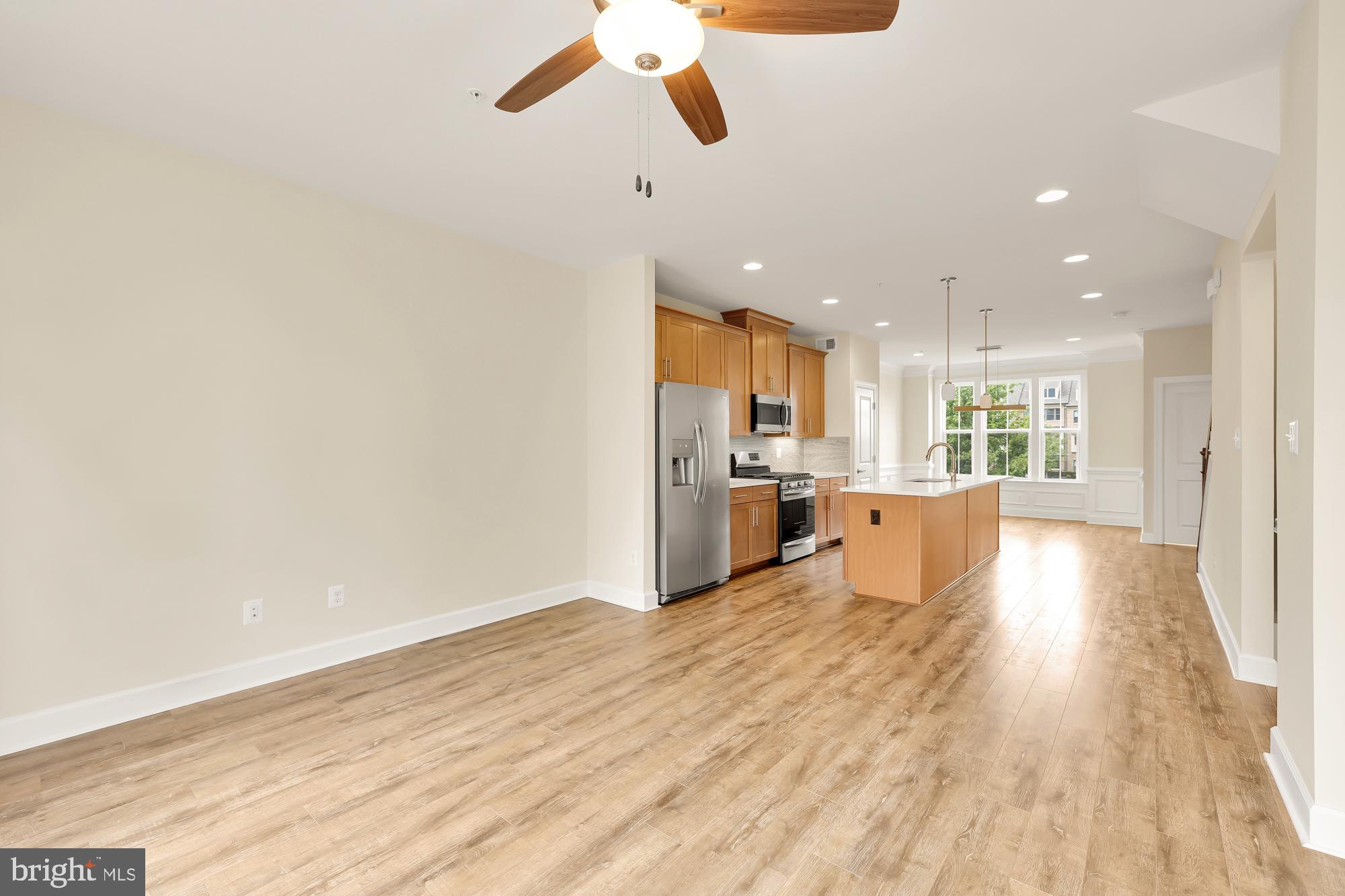 4707 VAN BUREN STREET