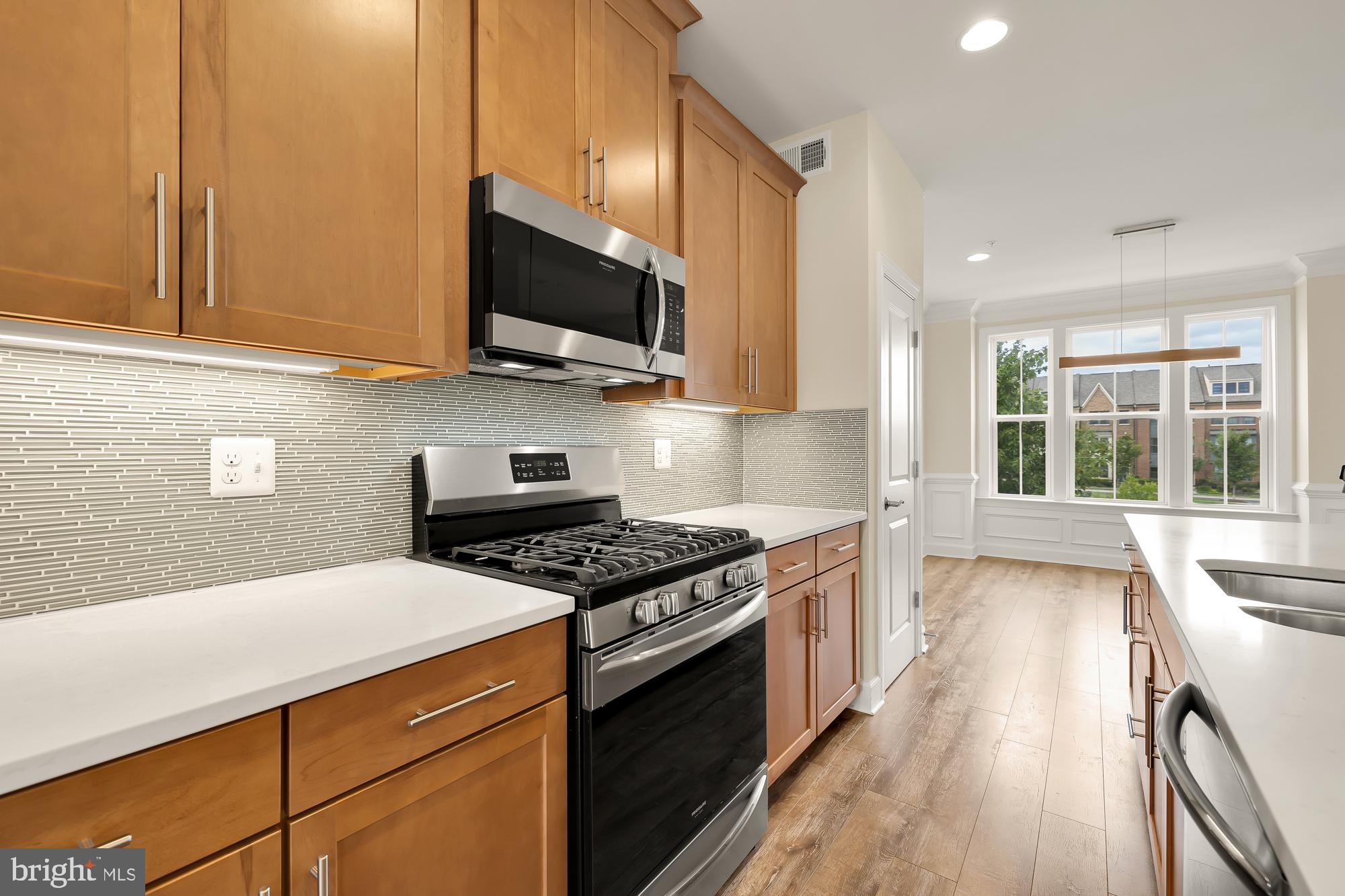 4707 VAN BUREN STREET