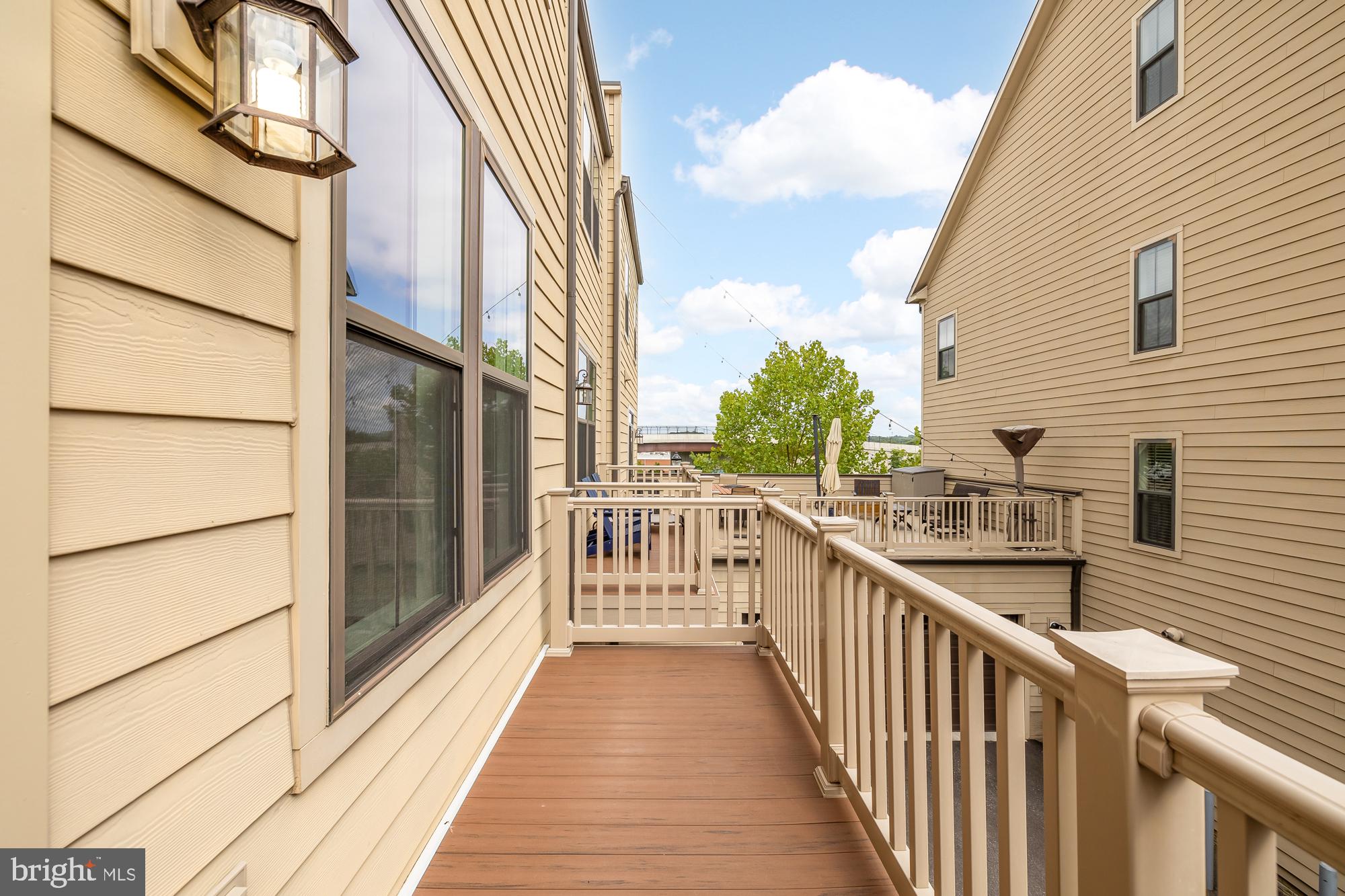 4707 VAN BUREN STREET