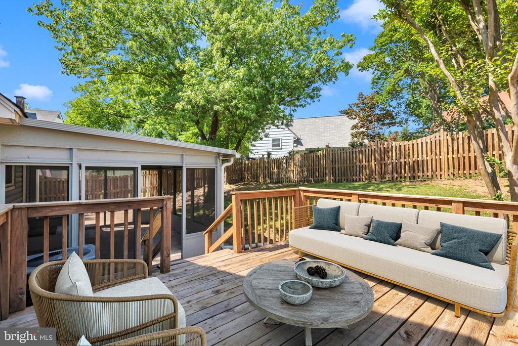6004 MUSTANG PLACE