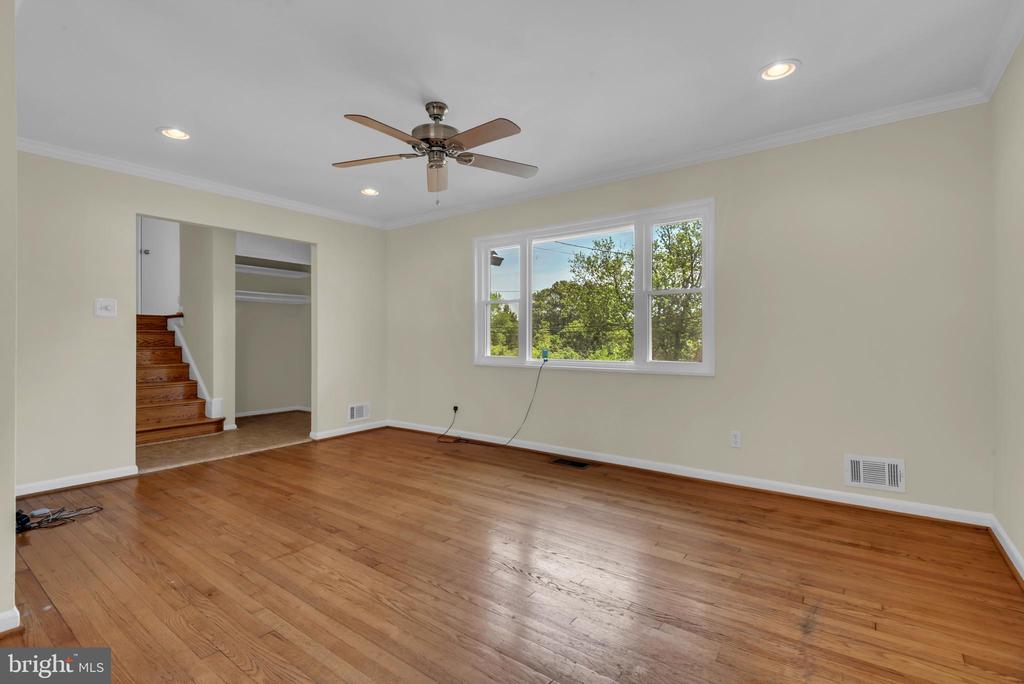 6004 MUSTANG PLACE