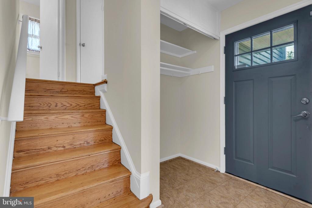 6004 MUSTANG PLACE