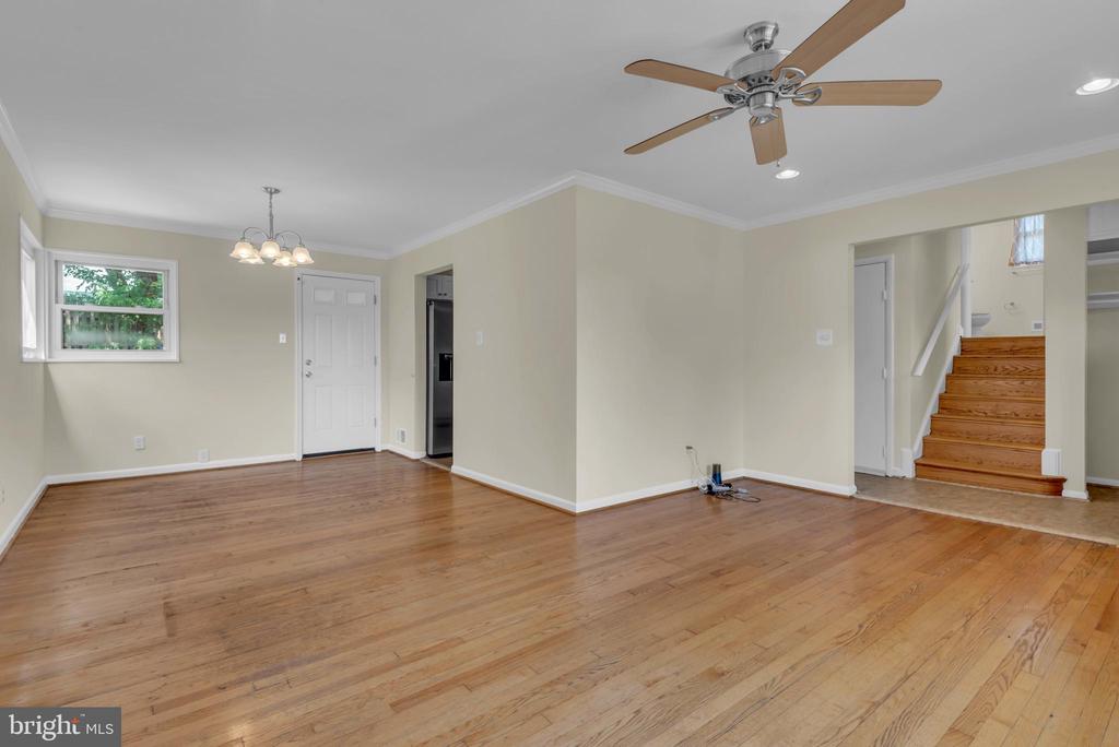 6004 MUSTANG PLACE