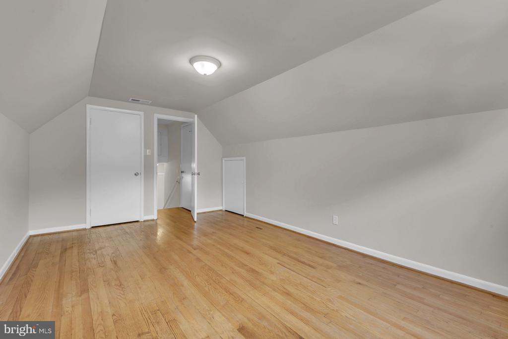 6004 MUSTANG PLACE