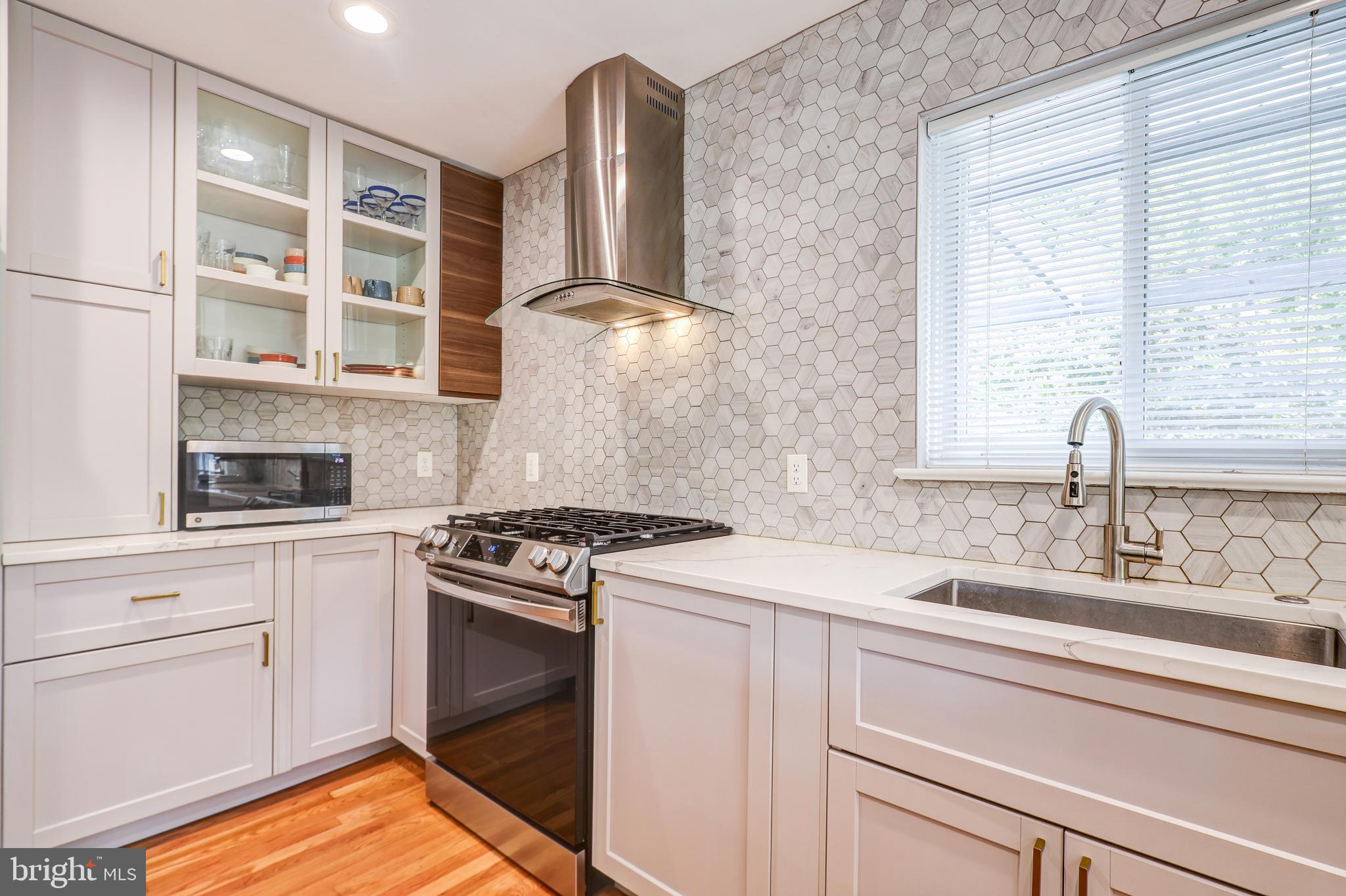 2013 Patrick Henry Dr