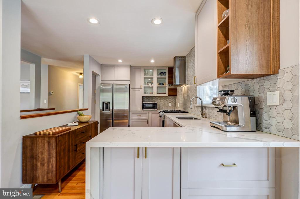 2013 Patrick Henry Dr