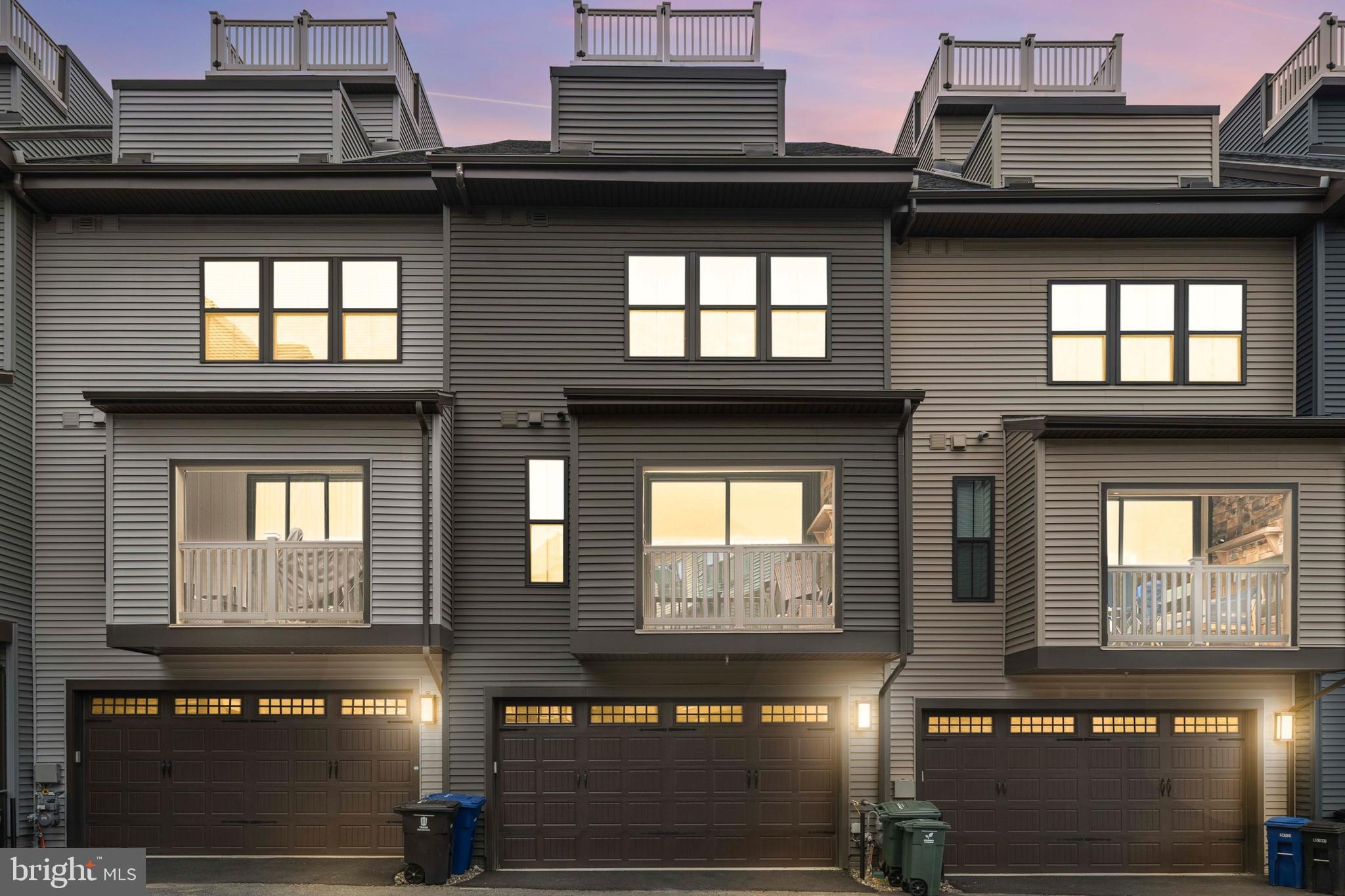 818 S GREENBRIER STREET