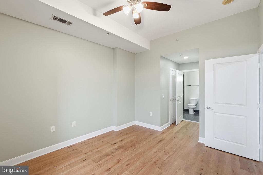 3600 S GLEBE ROAD 1116W