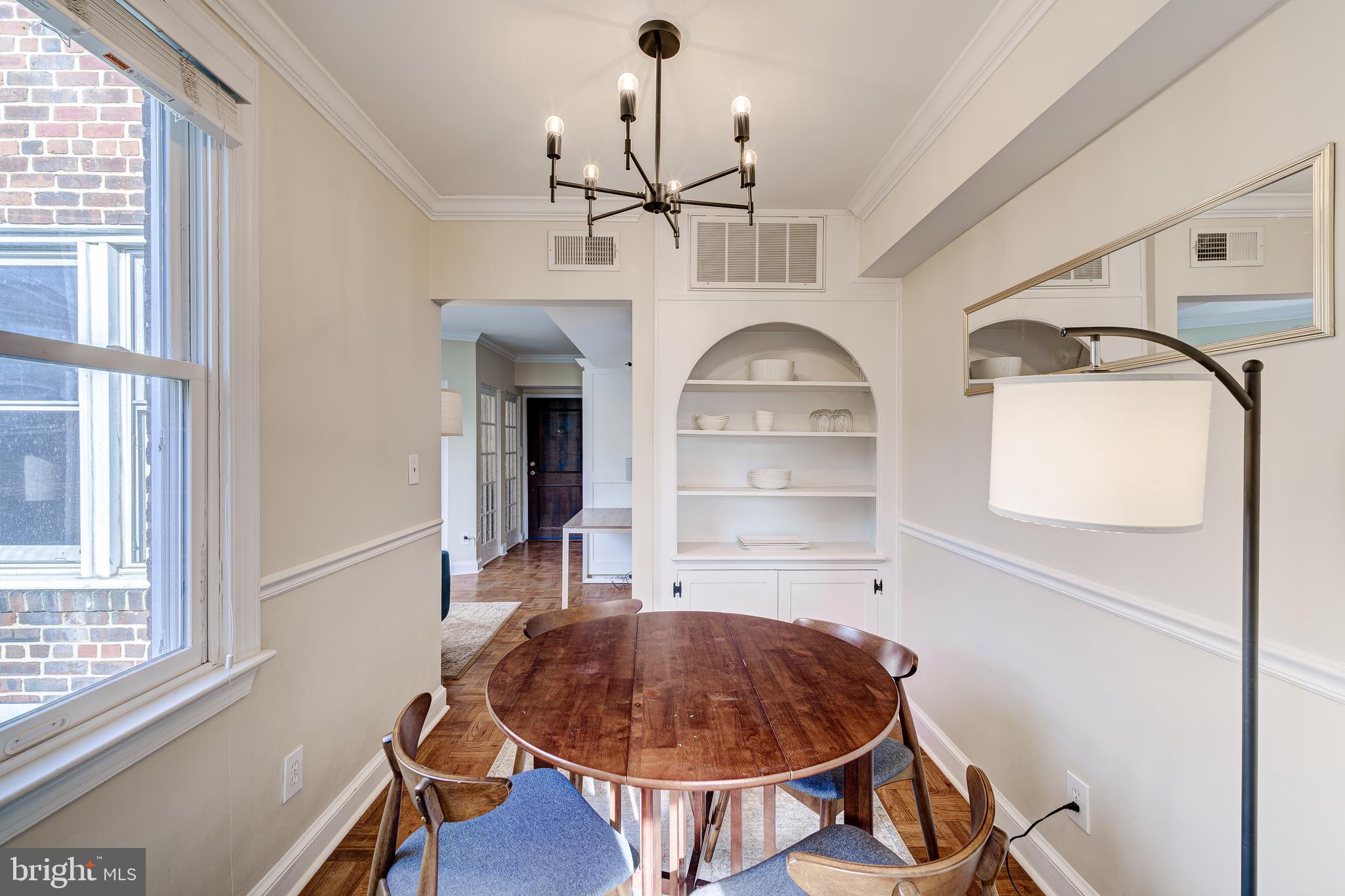 719 S Saint Asaph St #208