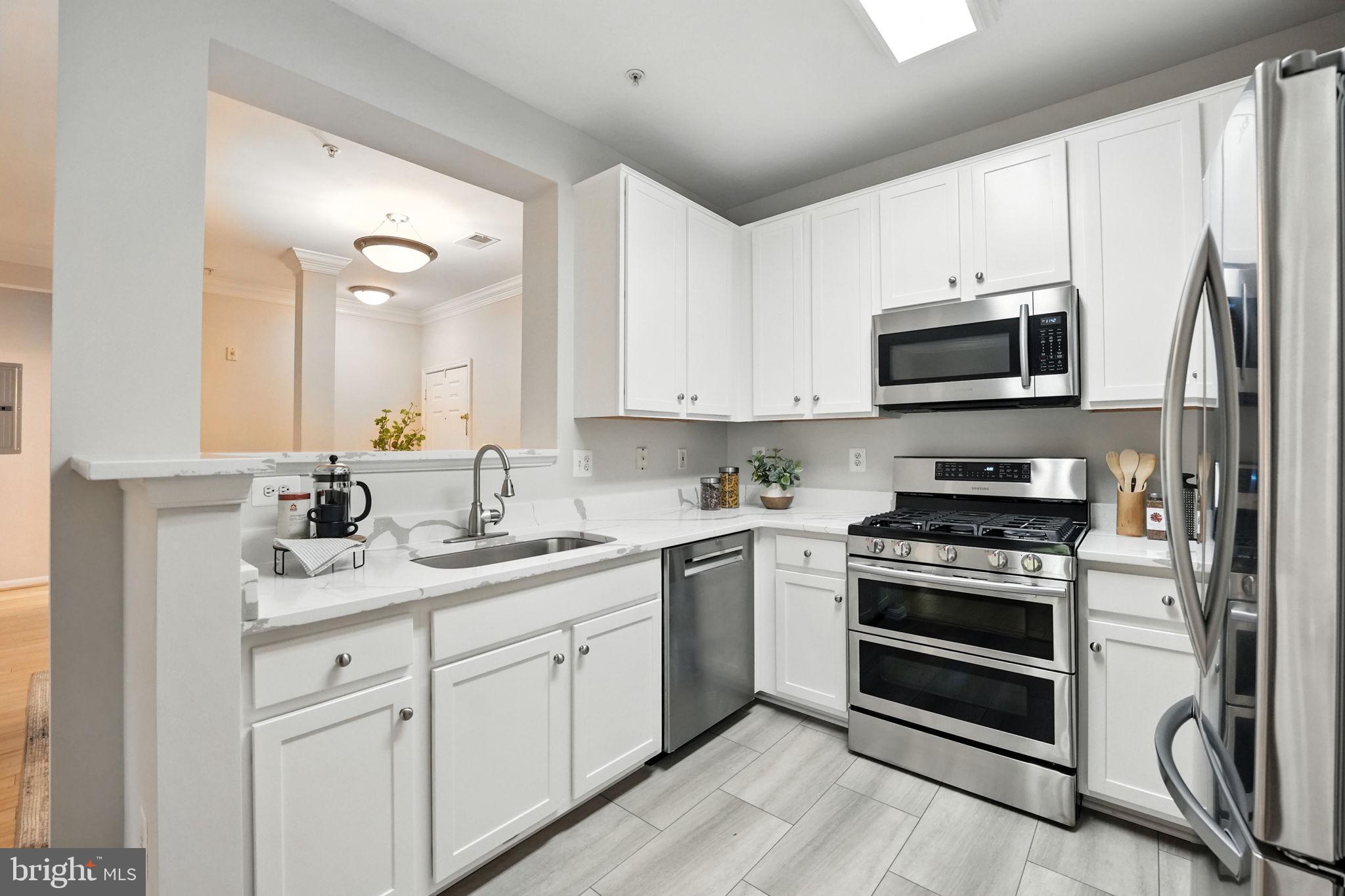 4854 EISENHOWER AVENUE 248