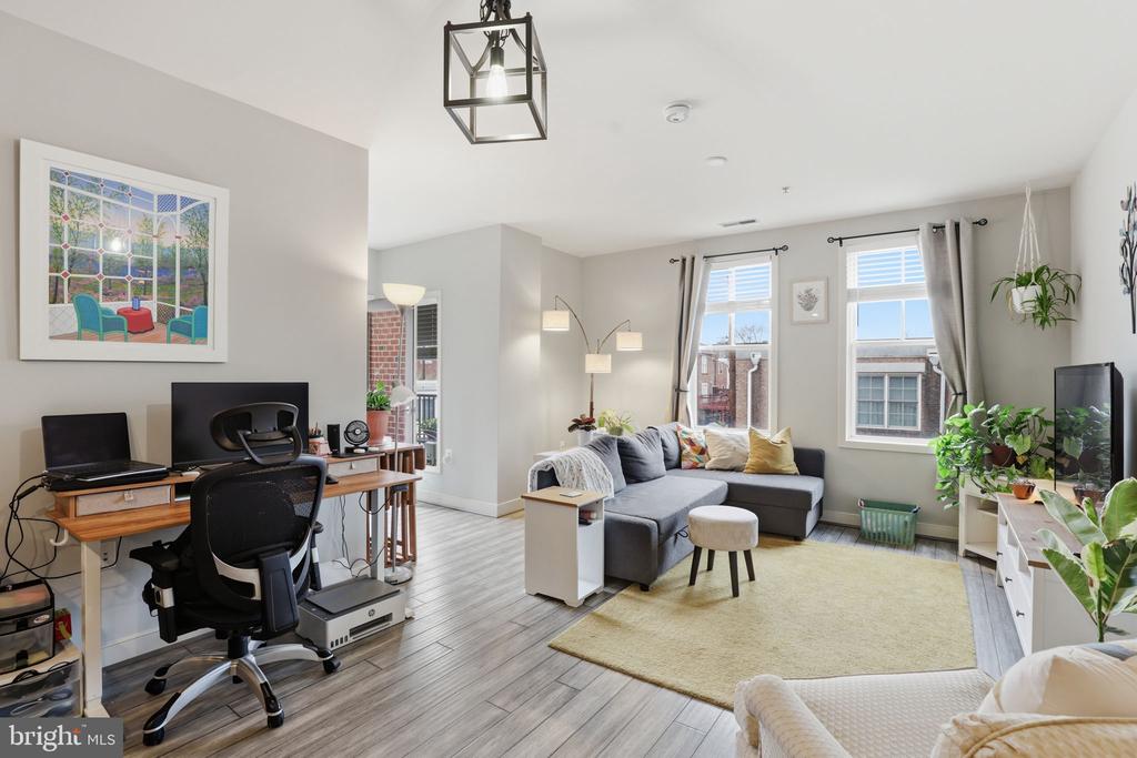 181 E REED AVENUE Unit: 304