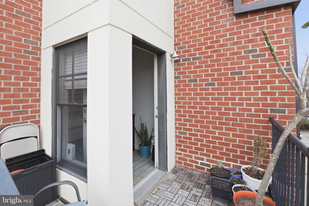 181 E REED AVENUE Unit: 304
