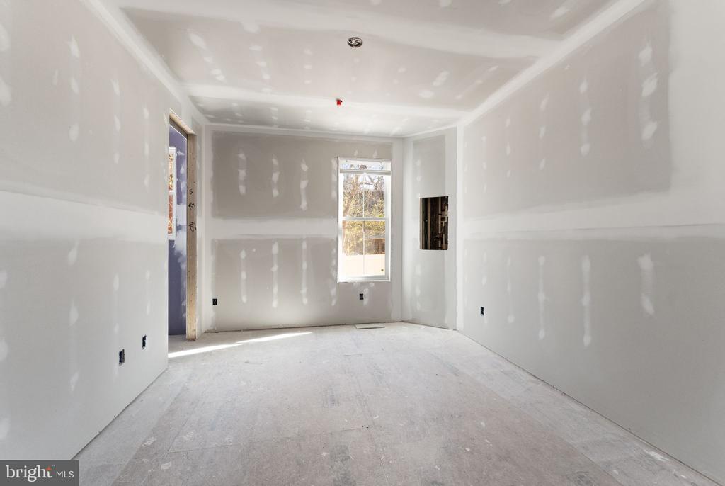10638 POCKET PLACE