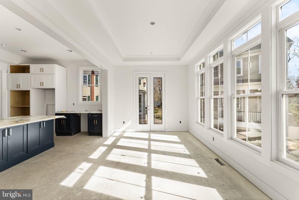 10638 POCKET PLACE