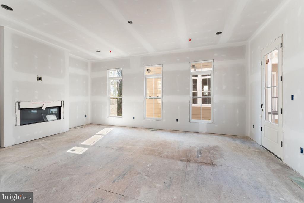 10638 POCKET PLACE