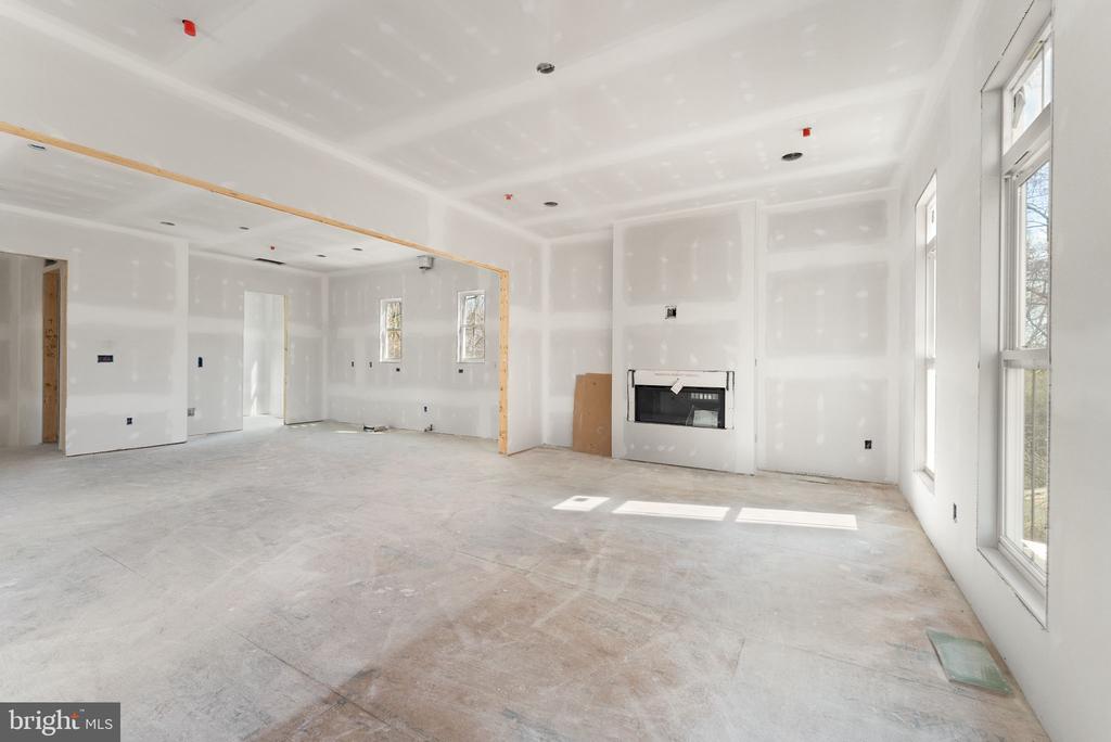 10638 POCKET PLACE