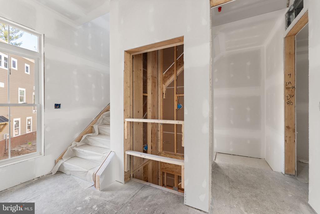 10638 POCKET PLACE