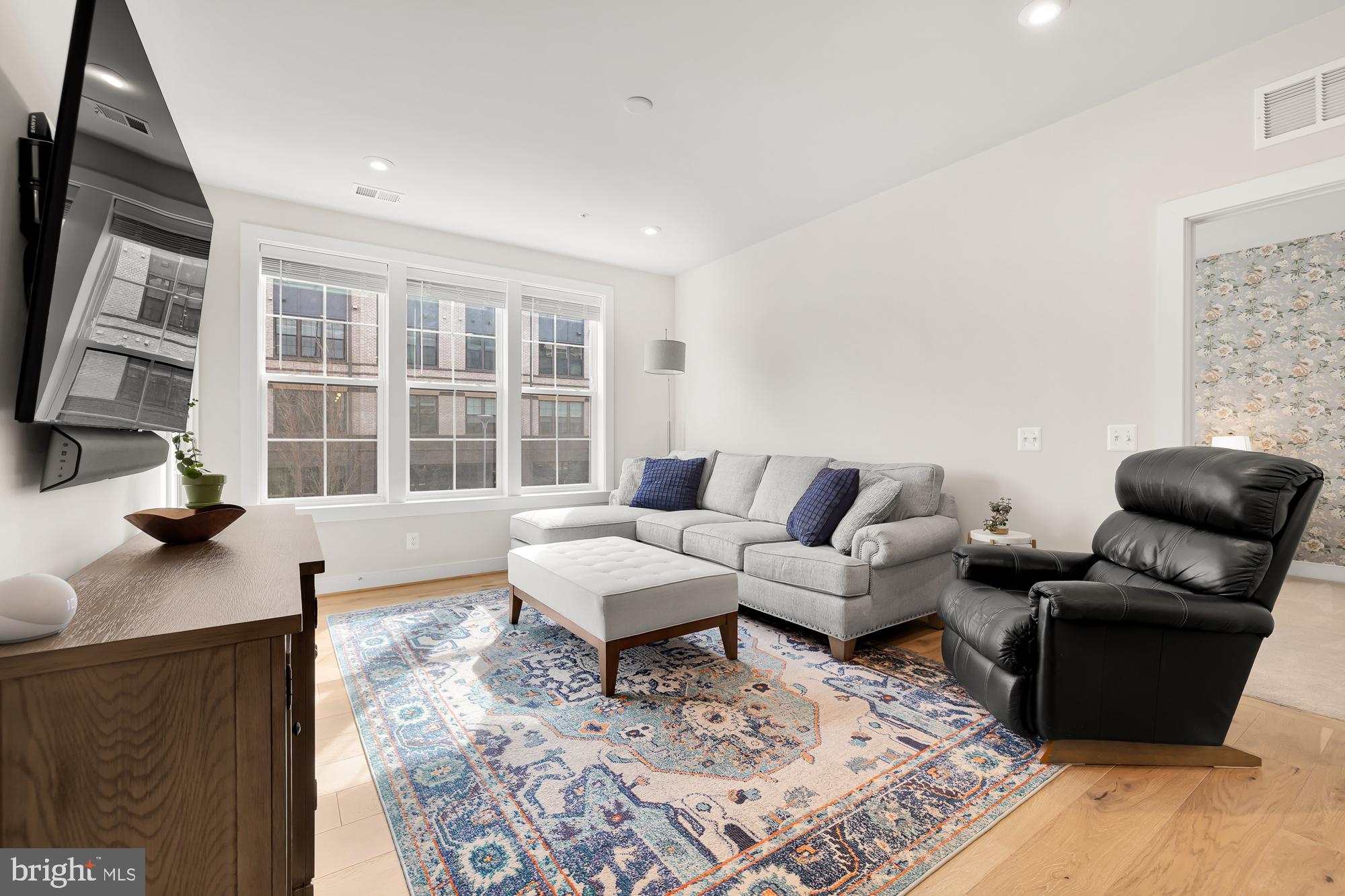 2320 Field Point Road Unit: 4-103