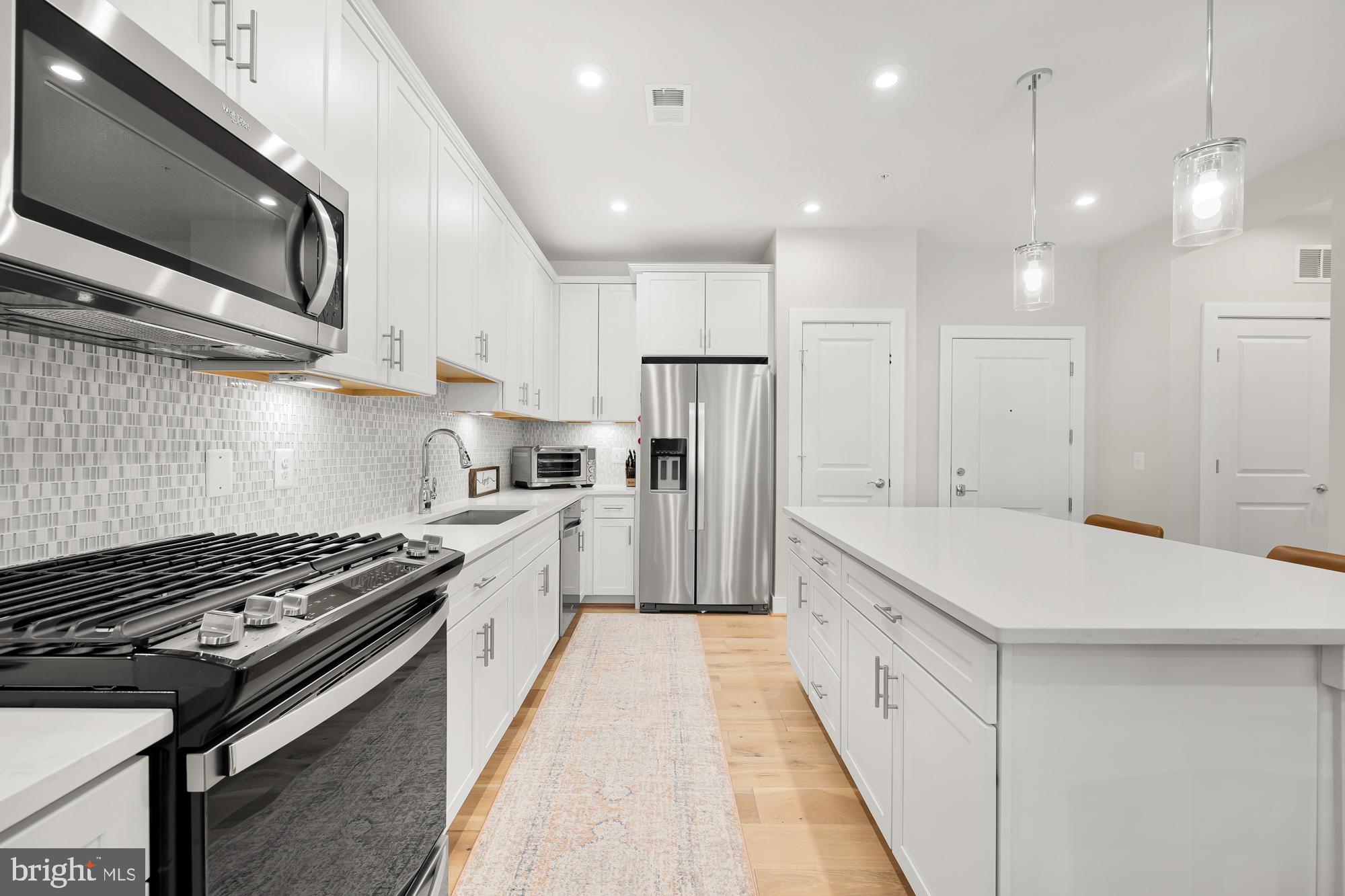 2320 Field Point Road Unit: 4-103