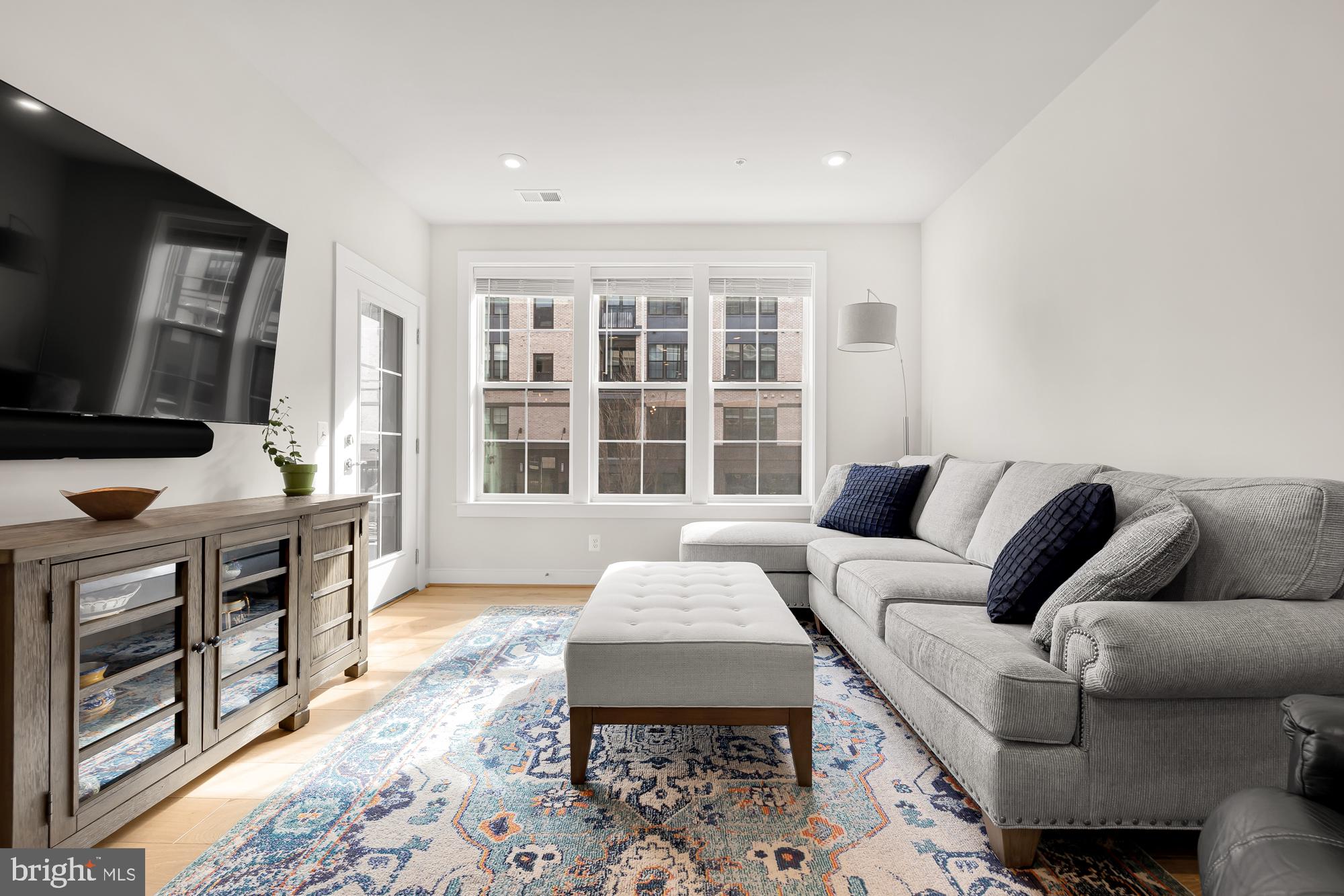 2320 Field Point Road Unit: 4-103
