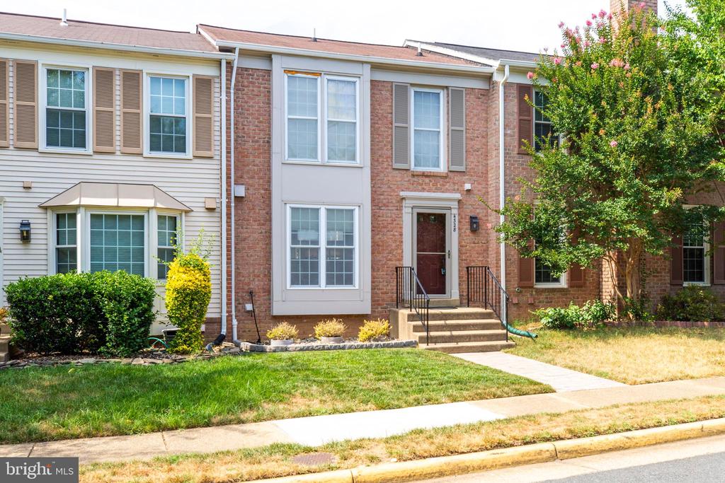 4328 Caprice Ct