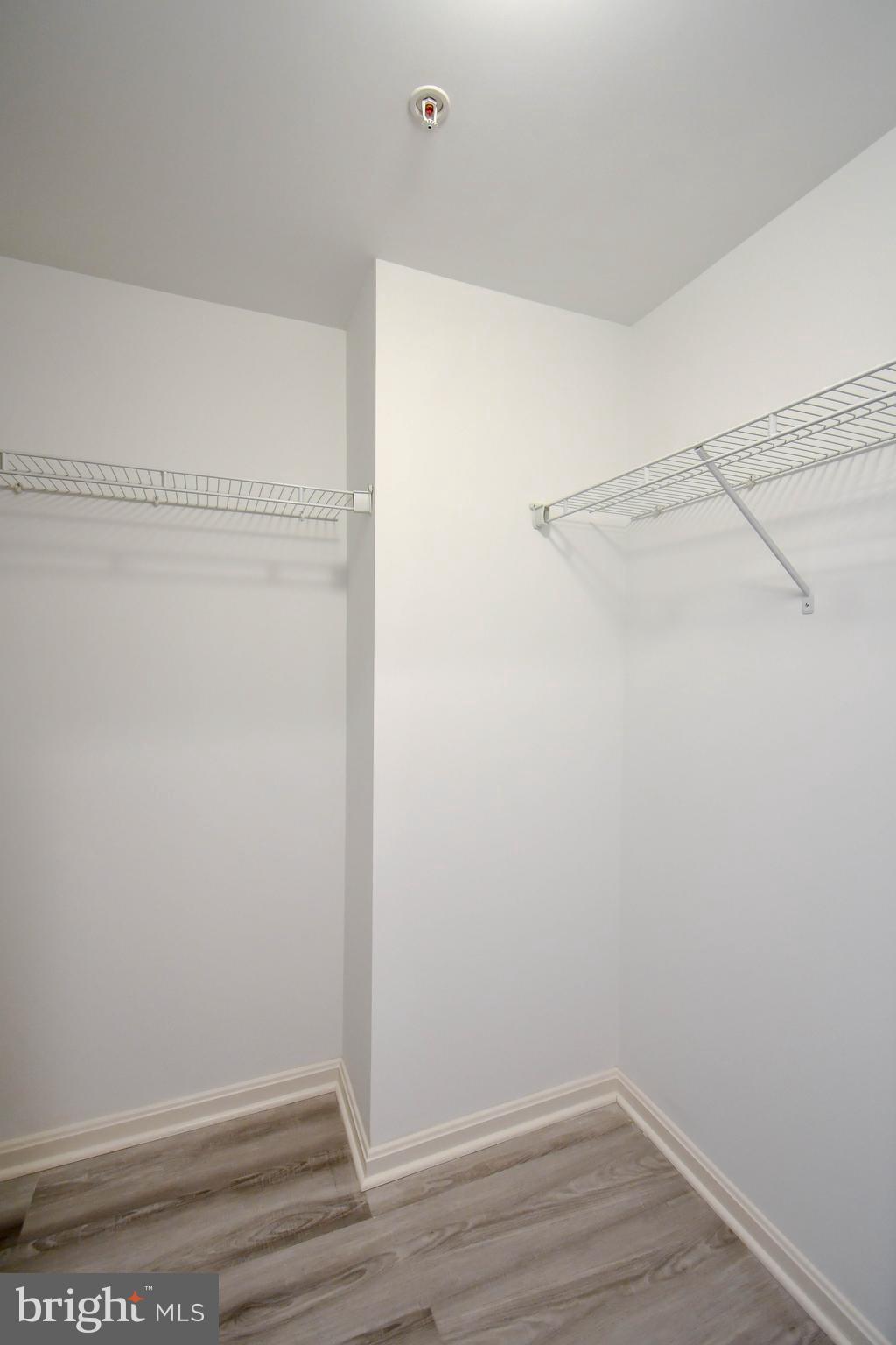 4480 Market Commons Dr #401