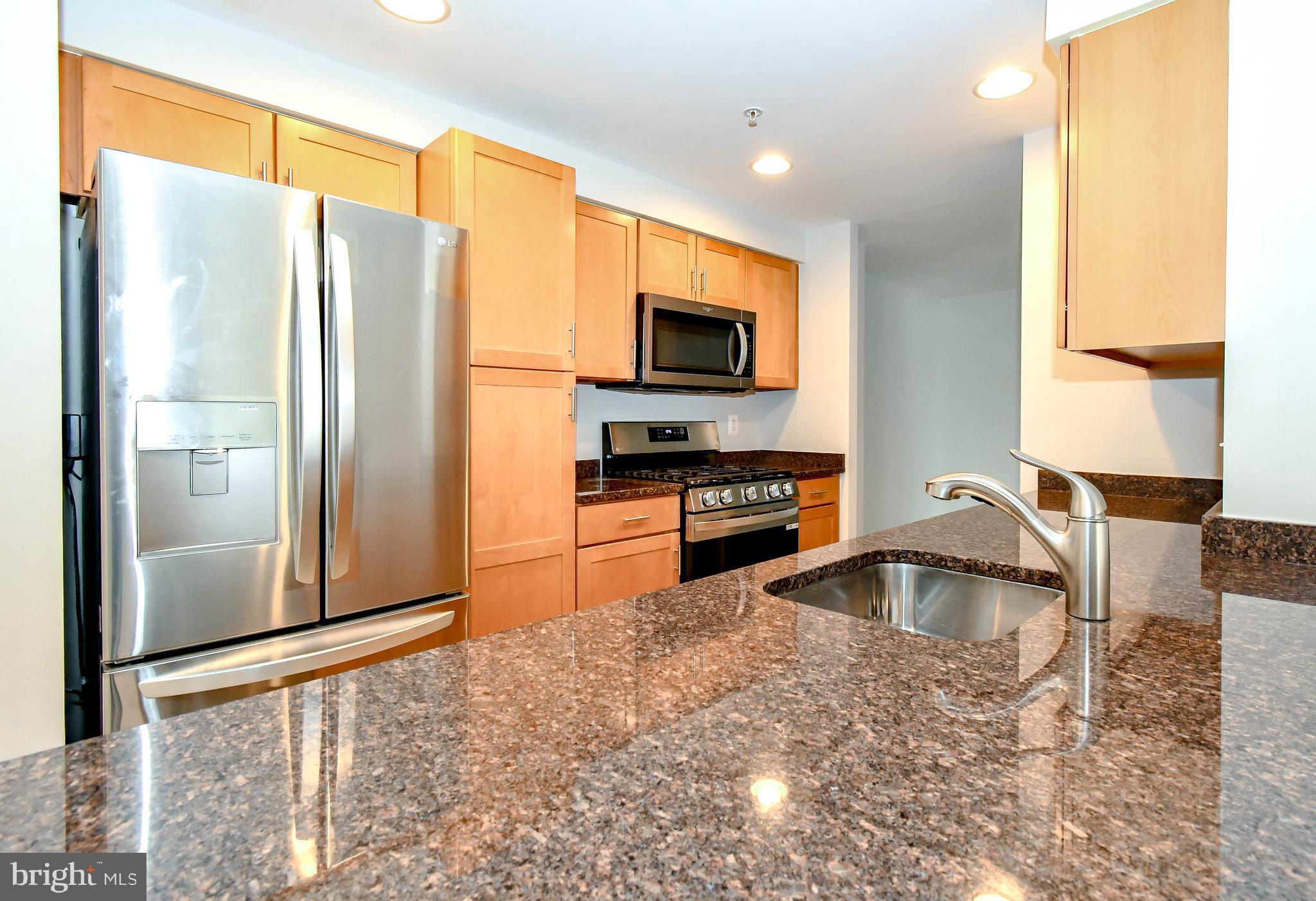 4480 Market Commons Dr #401