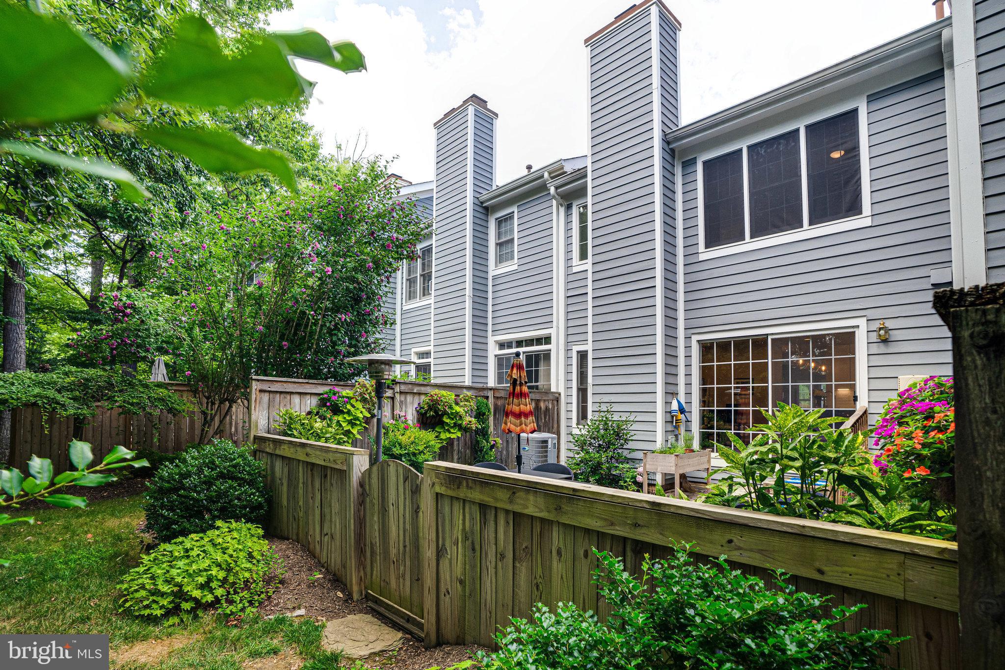1268 Woodbrook Ct