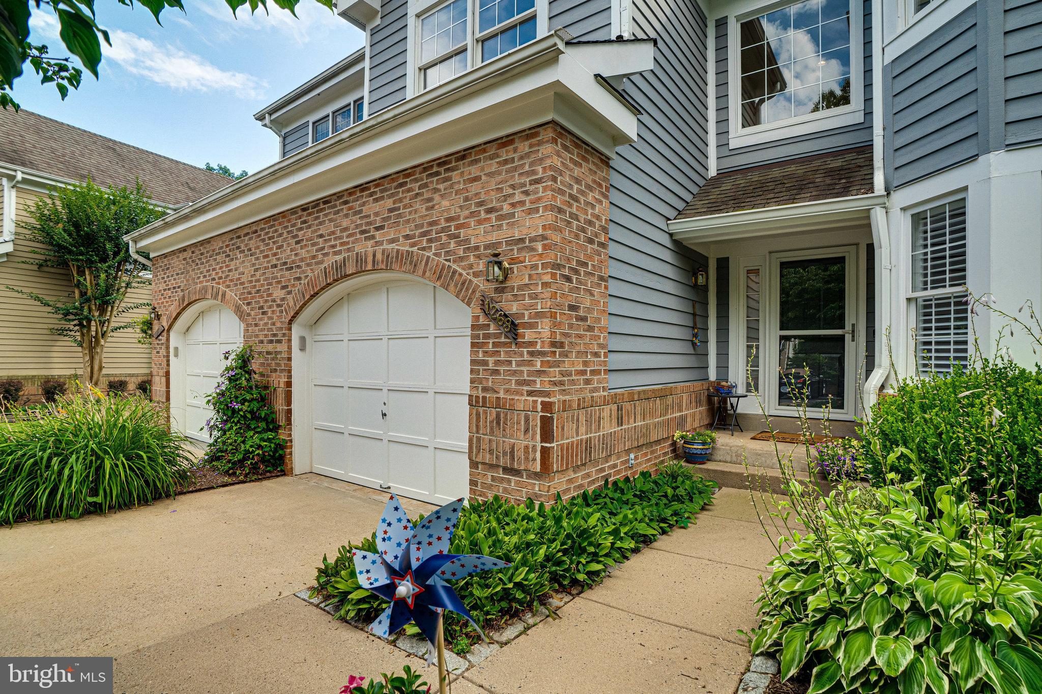 1268 Woodbrook Ct