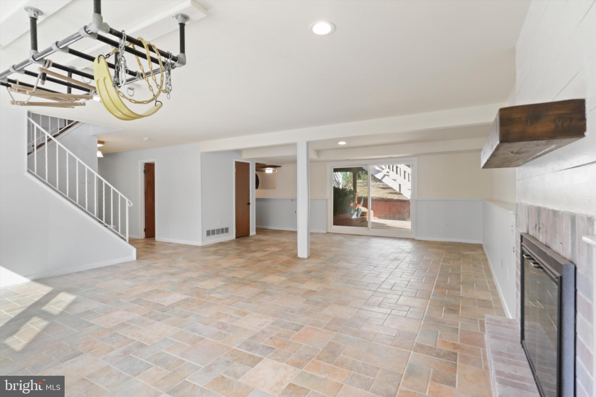 4307 Argonne Dr
