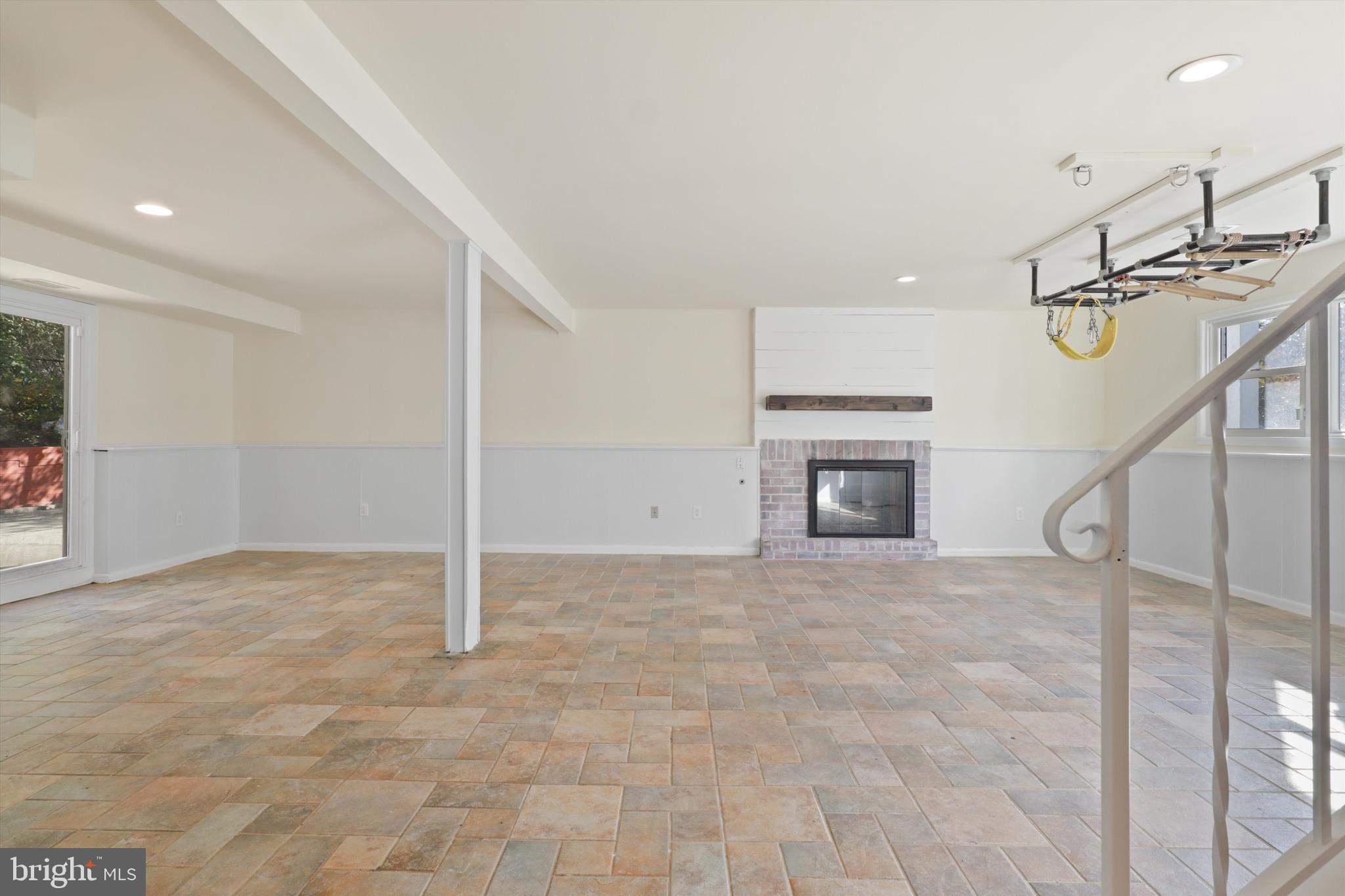 4307 Argonne Dr
