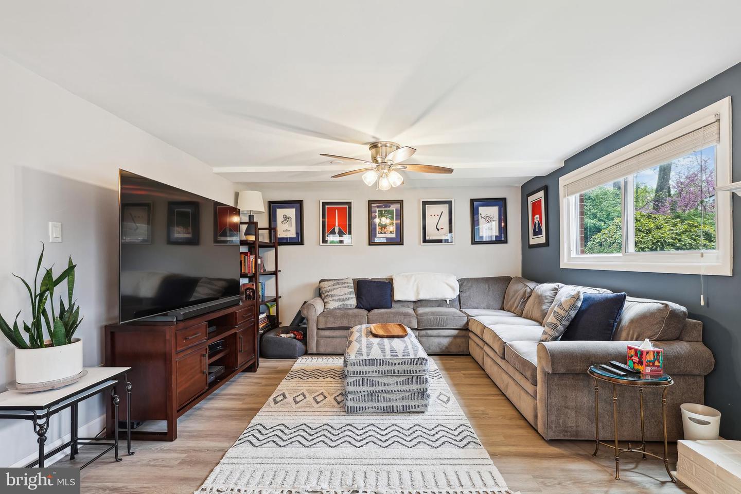 3413 Slade Ct