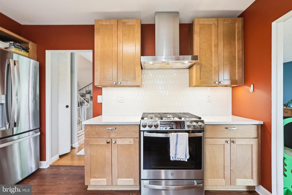 3413 Slade Ct