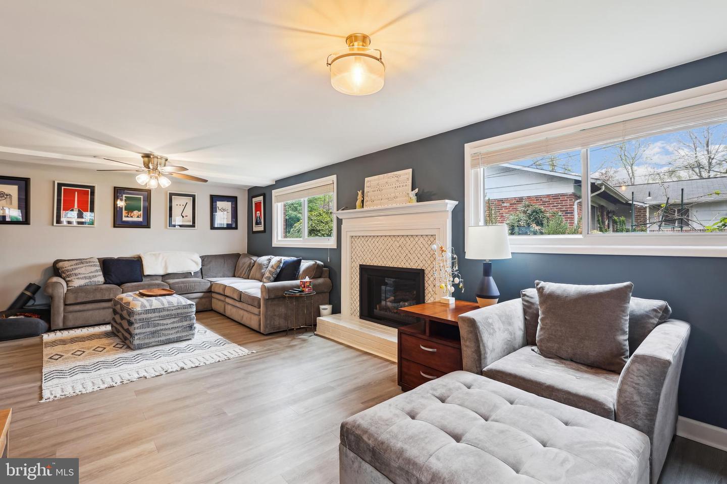 3413 Slade Ct
