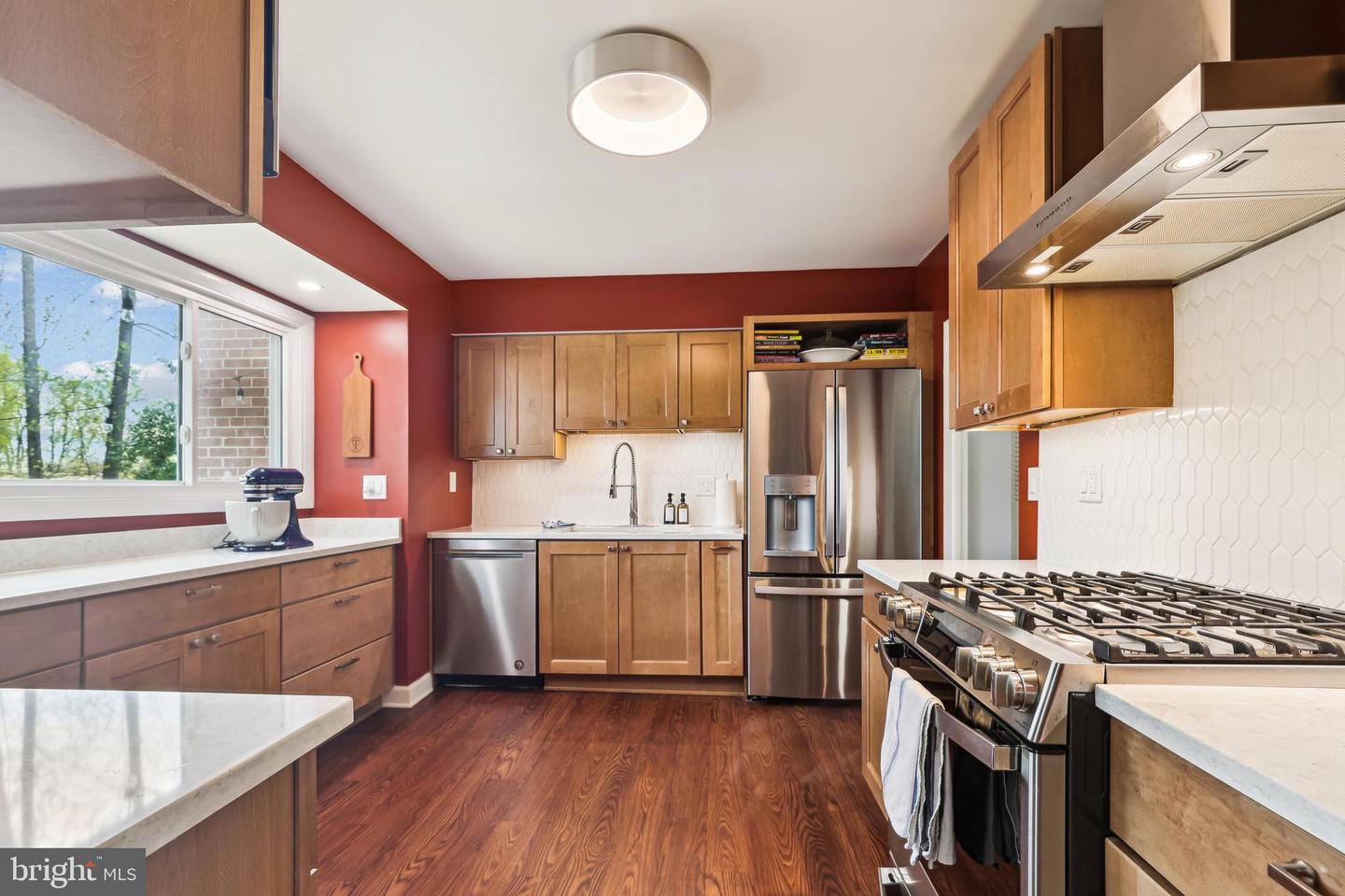 3413 Slade Ct
