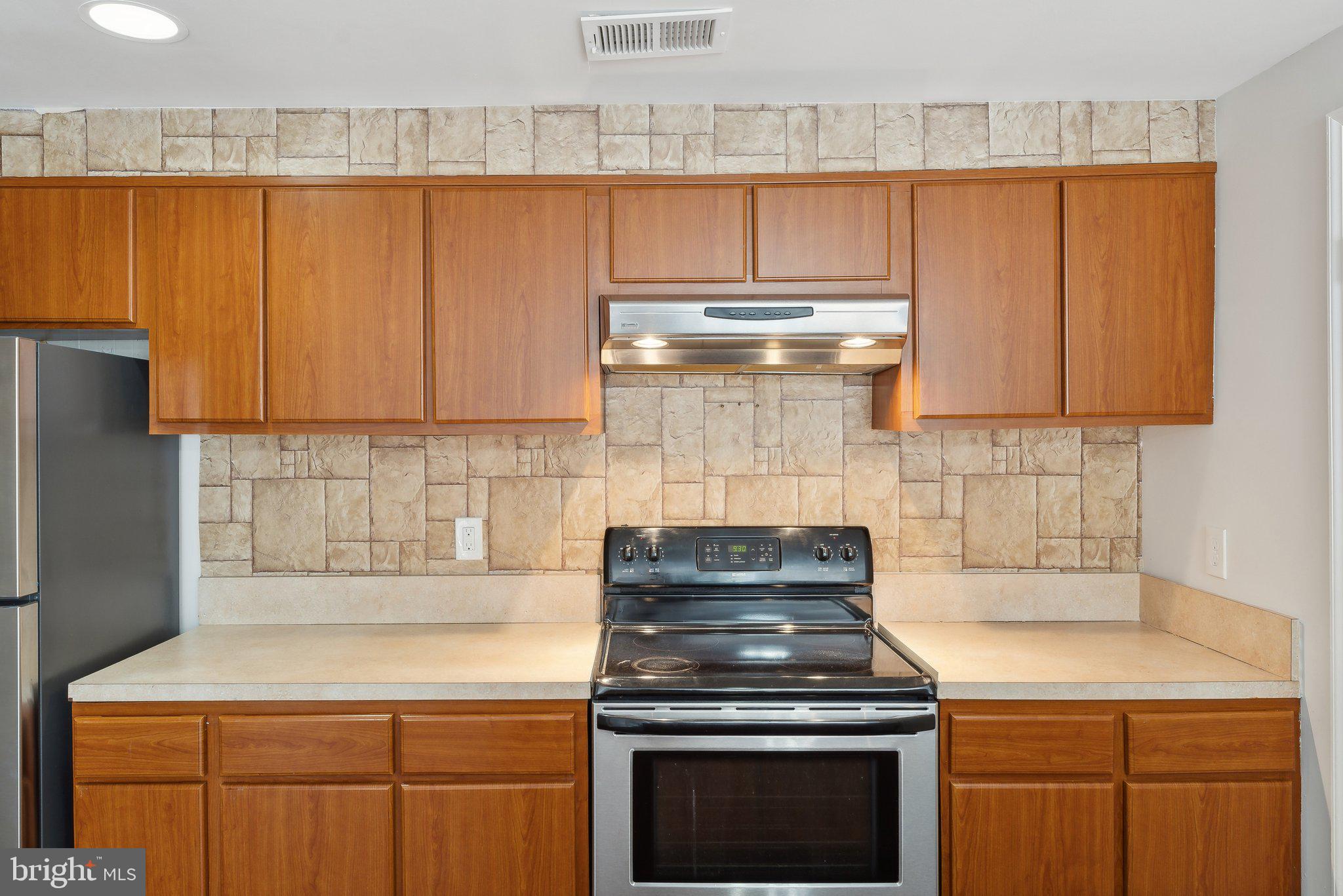 4411 Pembrook Village Dr #101