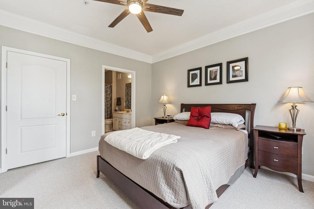 12165 ABINGTON HALL PLACE 302