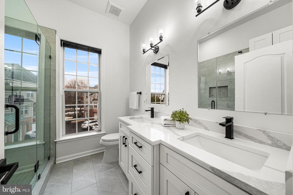 12180 ABINGTON HALL PLACE 207