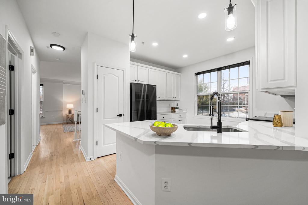 12180 ABINGTON HALL PLACE 207