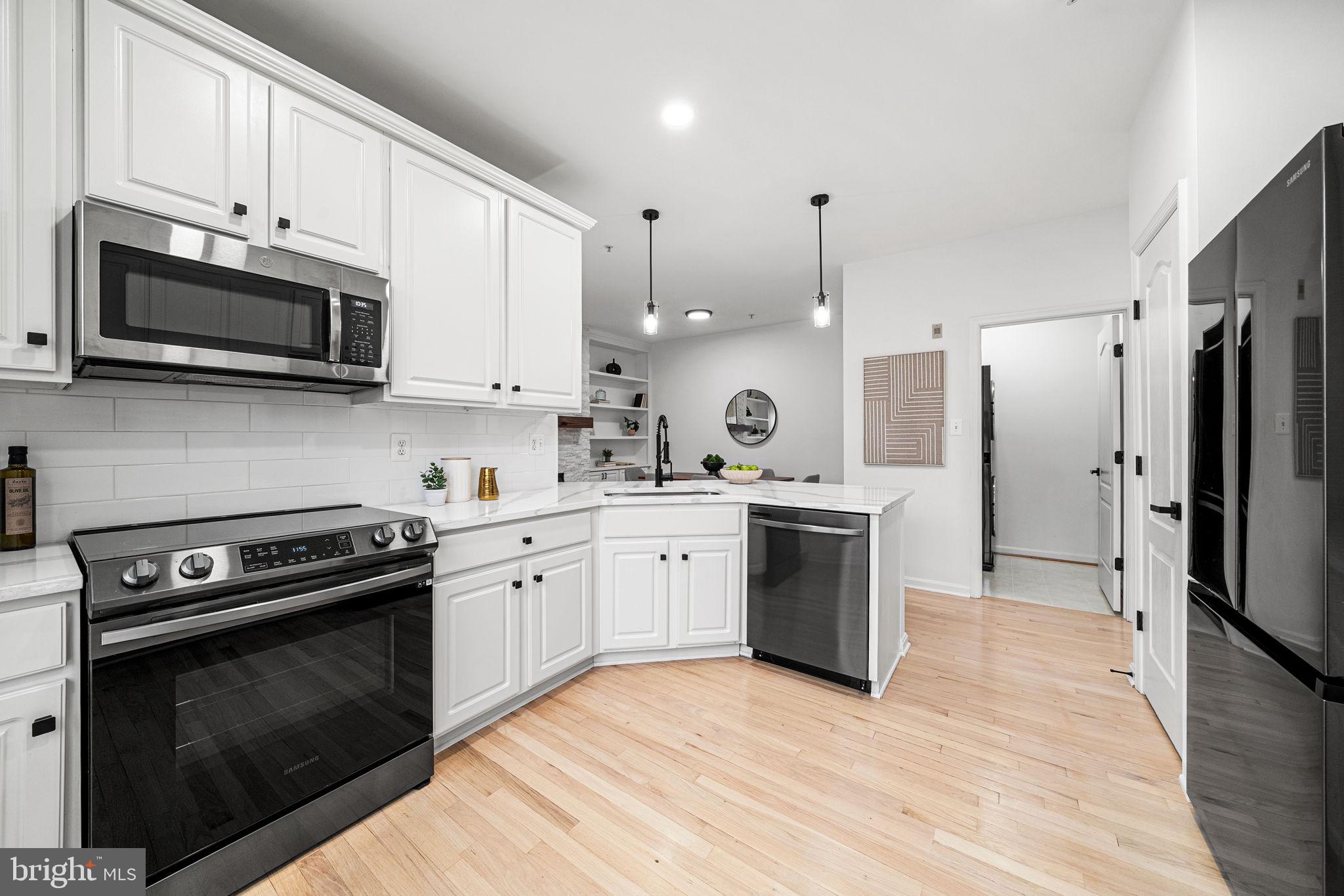 12180 ABINGTON HALL PLACE 207