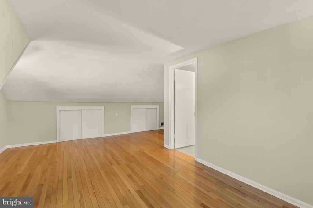 3024 WAYNE ROAD