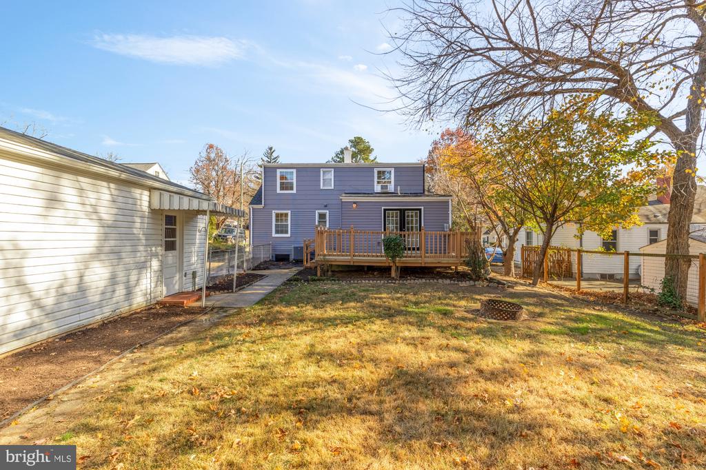3024 WAYNE ROAD