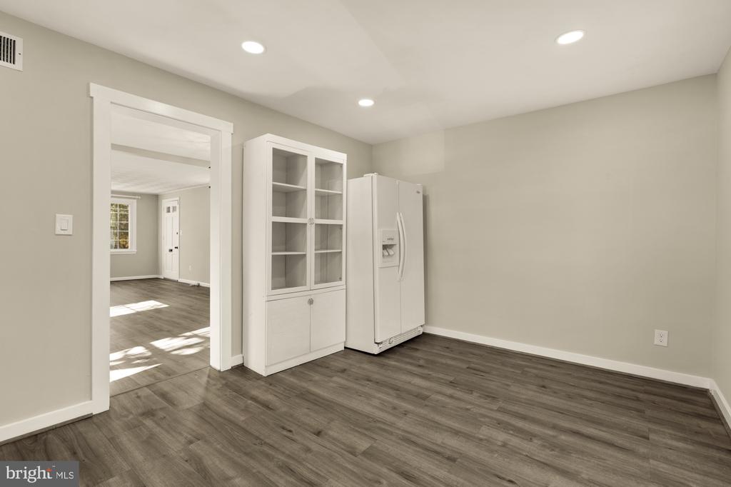 3024 WAYNE ROAD