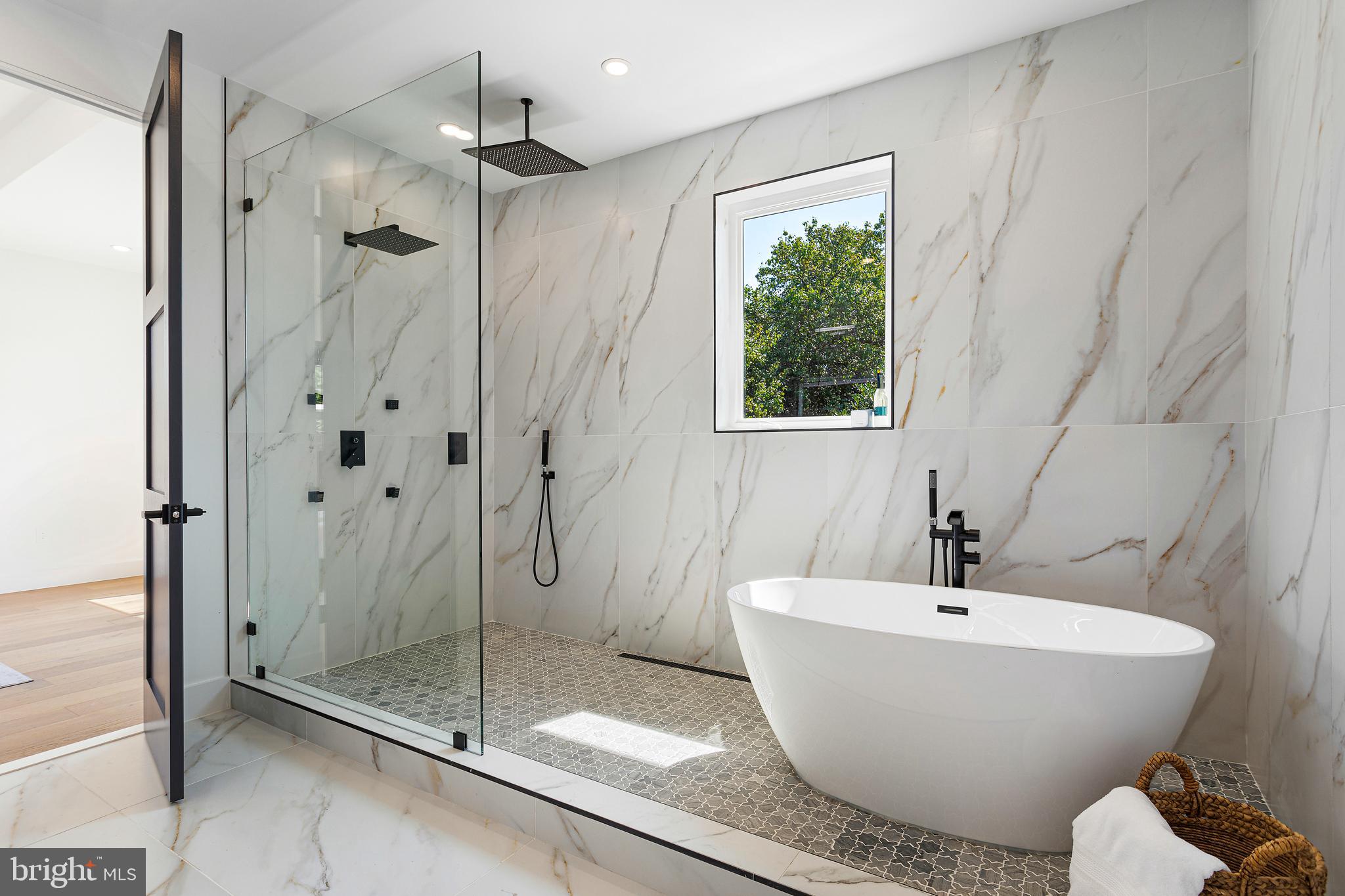 1733 CHAIN BRIDGE ROAD