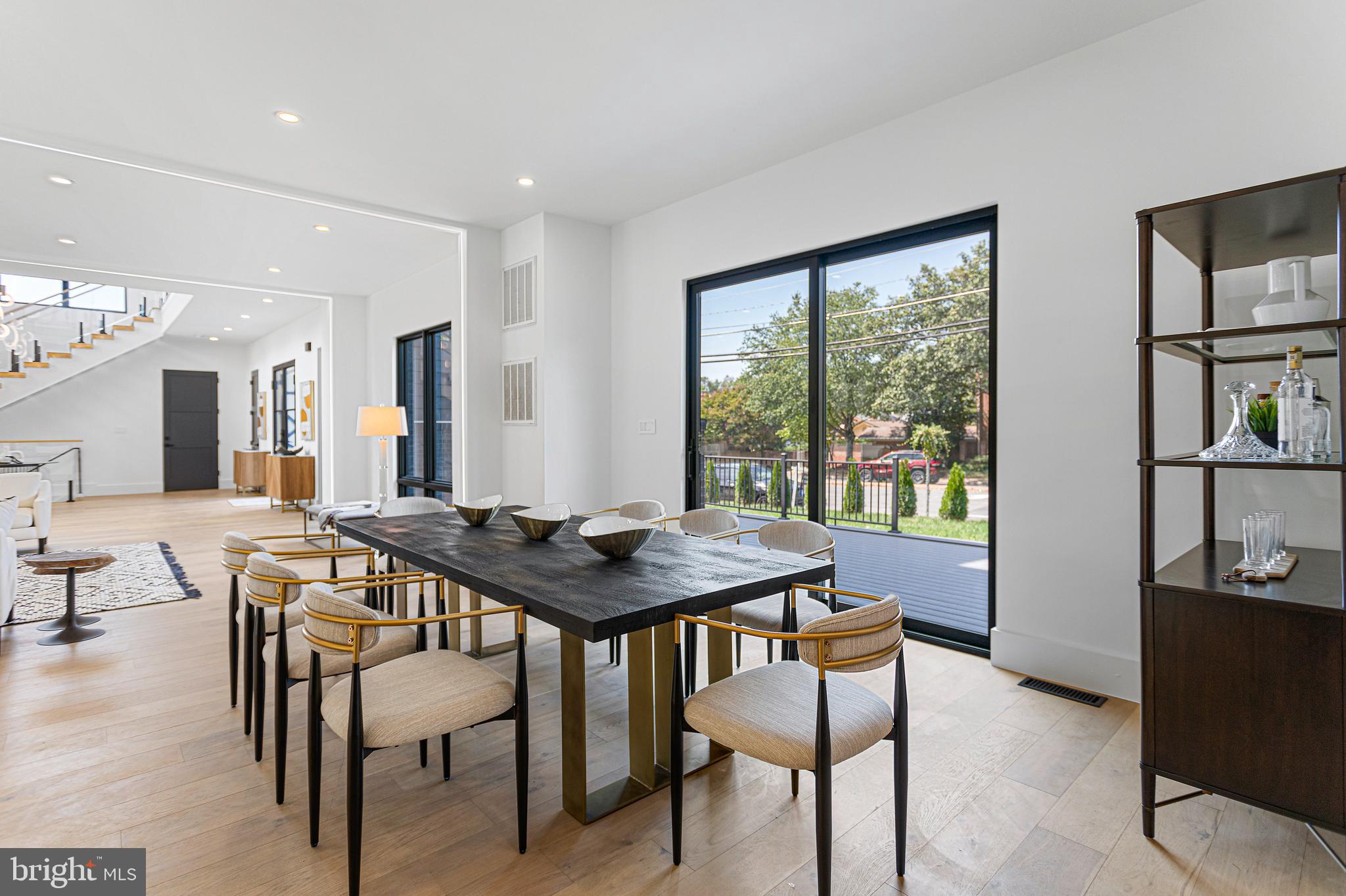 1733 CHAIN BRIDGE ROAD